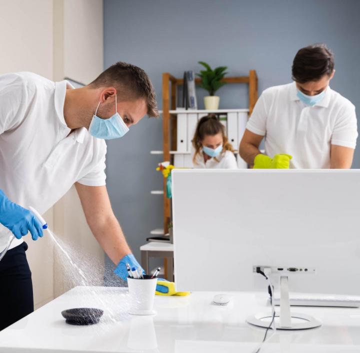 Nous assurons un nettoyage de bureaux minutieux.